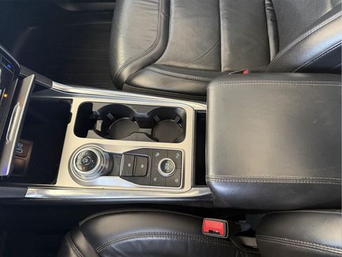 Used 2021 Ford Explorer Platinum AWD/4WD image 12