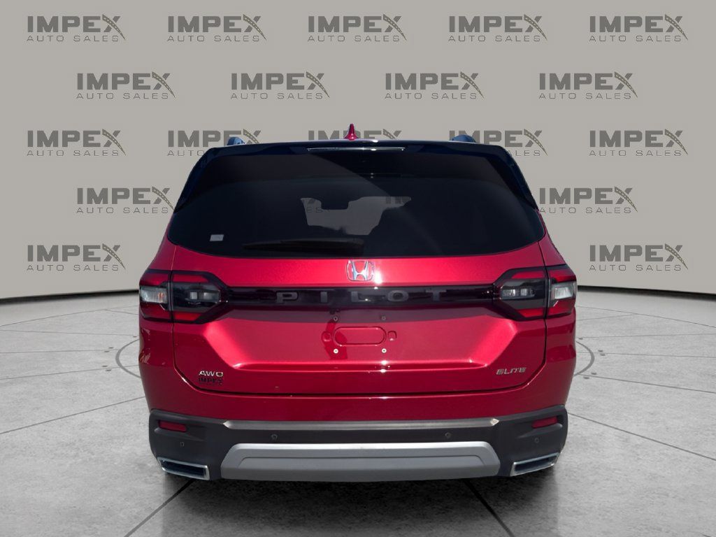 Used 2023 Honda Pilot Elite image 4