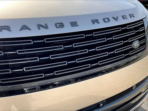 Used 2023 Land Rover Range Rover Long Wheelbase Autobiography image 34