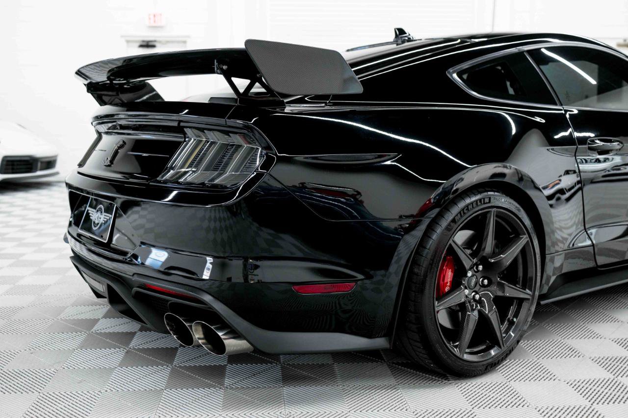 Used 2021 Ford Mustang Shelby GT500 w/ Carbon Fiber Track Pack RWD image 38