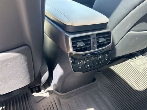 Used 2024 Lexus RX 350 w/ Convenience Package image 13