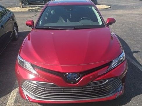 Used 2020 Toyota Camry XLE w/ Driver Assist Package FWD image 10