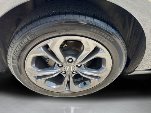 Used 2024 Honda Accord EX image 35