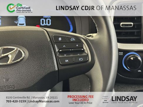 Used 2024 Hyundai Venue SEL image 29