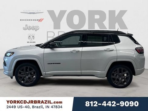 Used 2025 Jeep Compass Limited w/ High Altitude Package AWD/4WD image 2