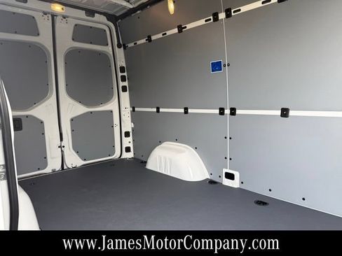 Used 2026 Mercedes-Benz Sprinter 2500 image 14