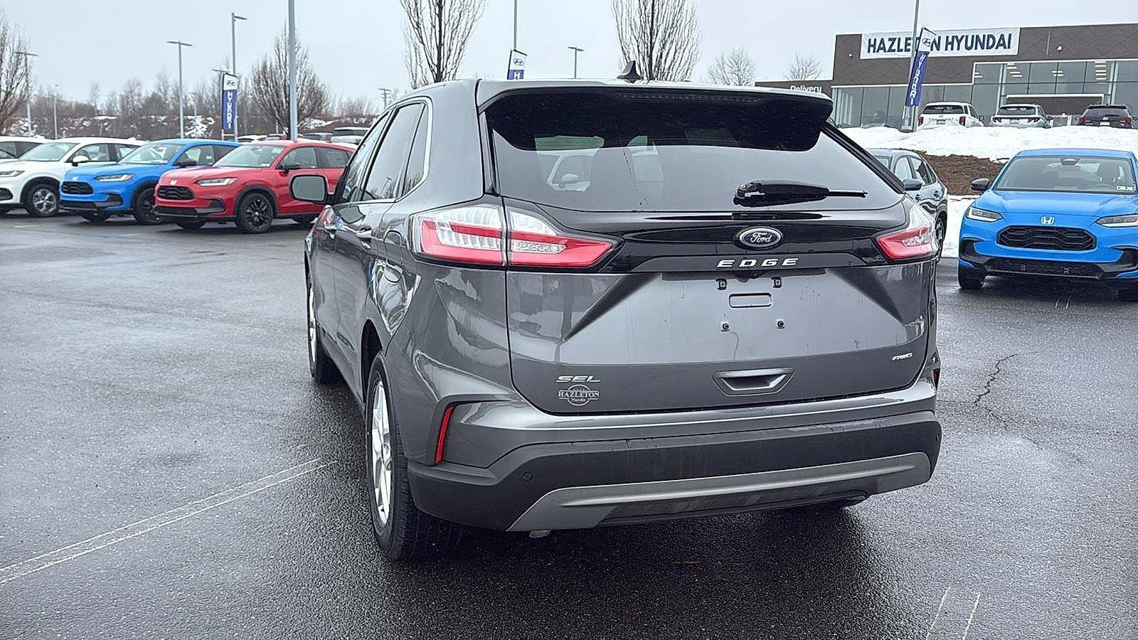 Used 2024 Ford Edge SEL AWD/4WD image 9