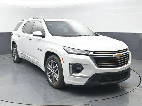 Used 2023 Chevrolet Traverse High Country FWD image 28