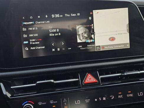 Used 2023 Kia Niro EX w/ EX Cold Weather Package image 17