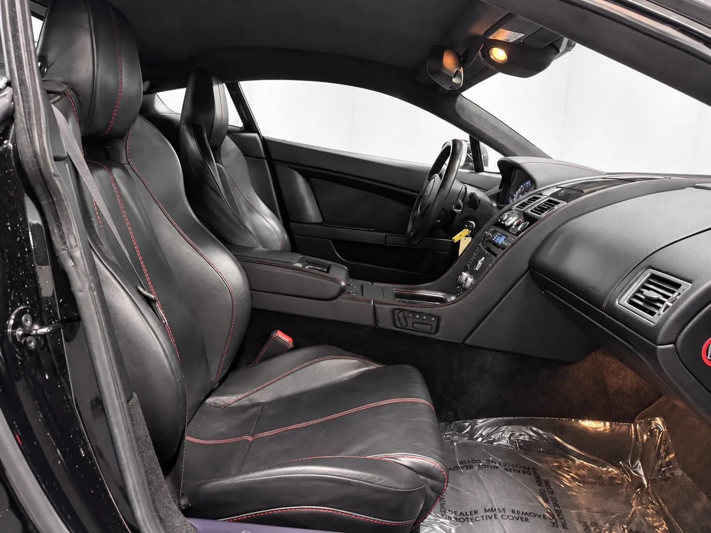Used 2008 Aston Martin V8 Vantage Coupe RWD image 16