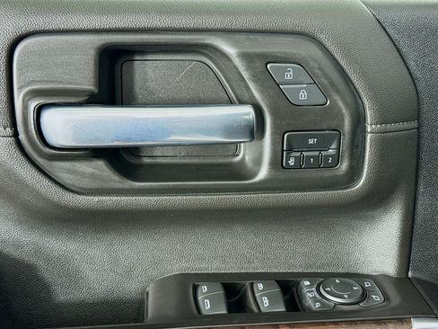 Used 2021 GMC Sierra 2500 Denali w/ Denali Ultimate Package image 22