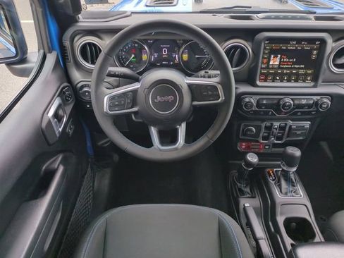 Used 2023 Jeep Wrangler Unlimited Rubicon 4xe image 16