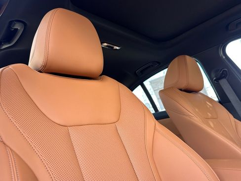 New 2026 BMW 330i Sedan w/ M Sport Package image 15