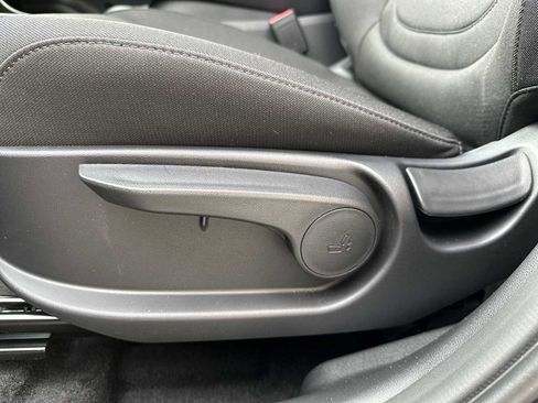 New 2026 Hyundai Tucson Blue SE image 10