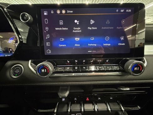 Used 2024 Chevrolet Colorado LT w/ LT Convenience Package III image 20