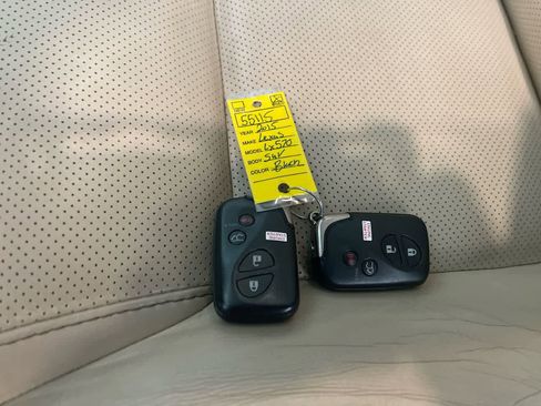 Used 2015 Lexus LX 570 image 28