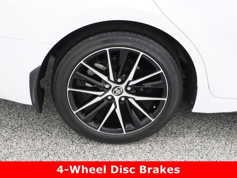 Used 2024 Toyota Camry SE image 6