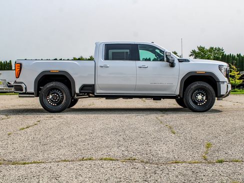 New 2026 GMC Sierra 2500 Denali Ultimate w/ LPO, Black Badging Package AWD/4WD image 2