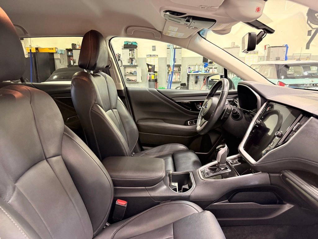 Used 2022 Subaru Outback Limited AWD/4WD image 29