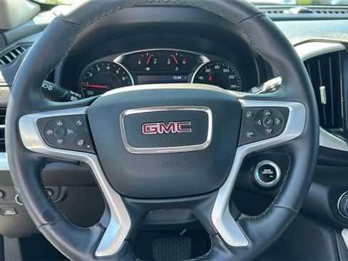 Used 2023 GMC Terrain SLT image 15