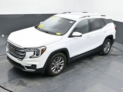 Used 2023 GMC Terrain SLT image 38