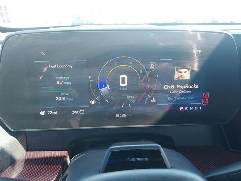 Used 2025 Chevrolet Traverse Z71 w/ Enhanced Driving Package AWD/4WD image 18