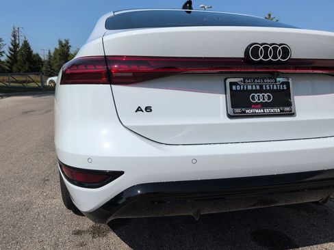 New 2025 Audi A6 e-tron Premium Plus image 25