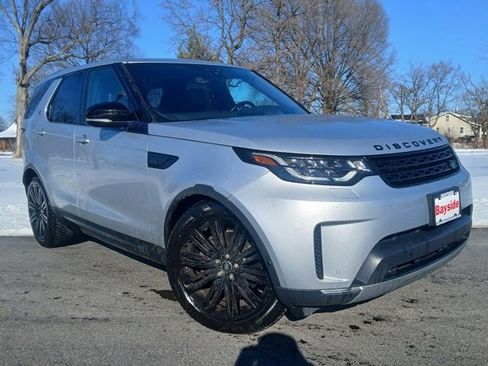 Used 2017 Land Rover Discovery HSE Luxury image 2