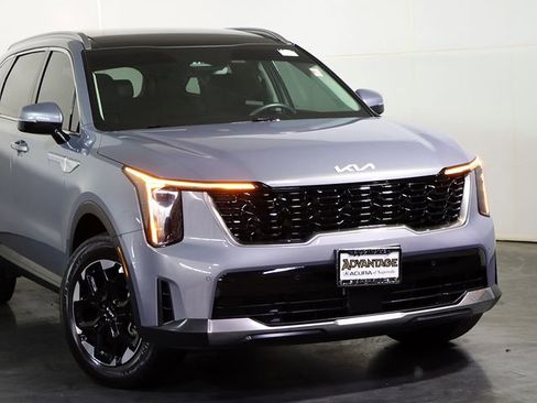 Used 2024 Kia Sorento S w/ Panoramic Sunroof Package AWD/4WD image 6