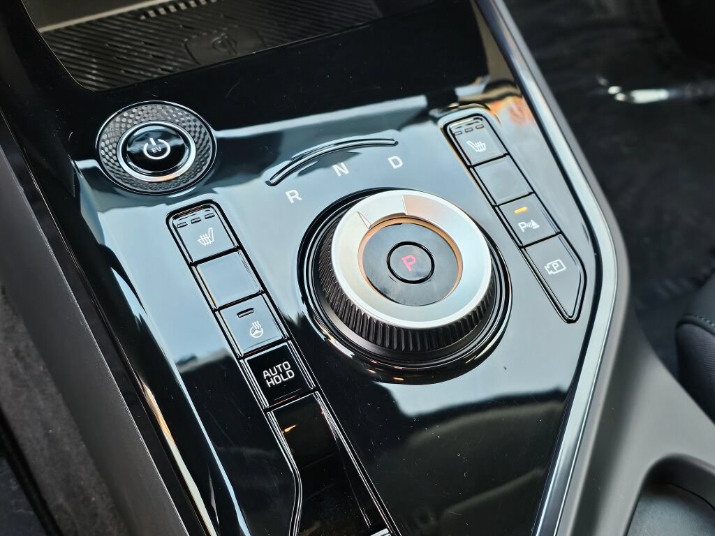 Certified 2023 Kia Niro Wind w/ Wind Preserve Package FWD image 16
