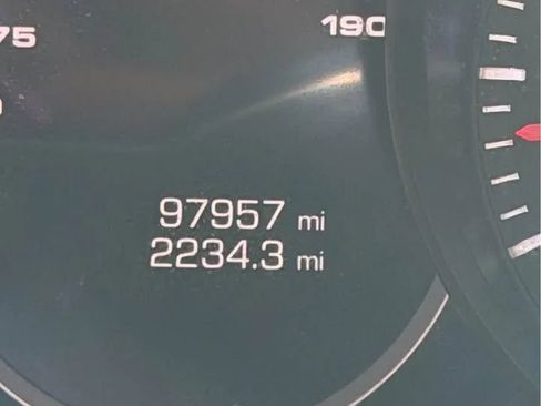 Used 2017 Porsche Panamera 4 AWD/4WD image 7