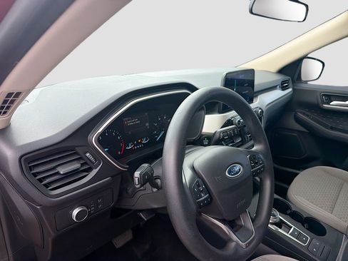 Used 2020 Ford Escape SE image 25