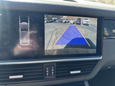 Used 2019 Porsche Cayenne S image 14