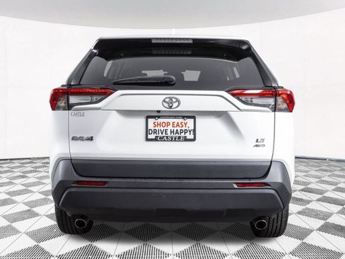 Used 2023 Toyota RAV4 LE AWD/4WD image 10