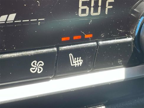 Used 2019 BMW 530i xDrive w/ Convenience Package image 28