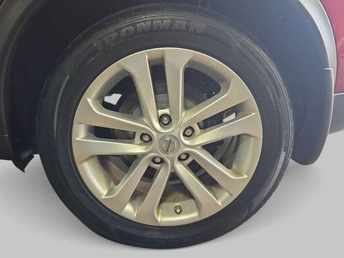 Used 2015 Nissan Juke SV w/ Technology Package AWD/4WD image 36