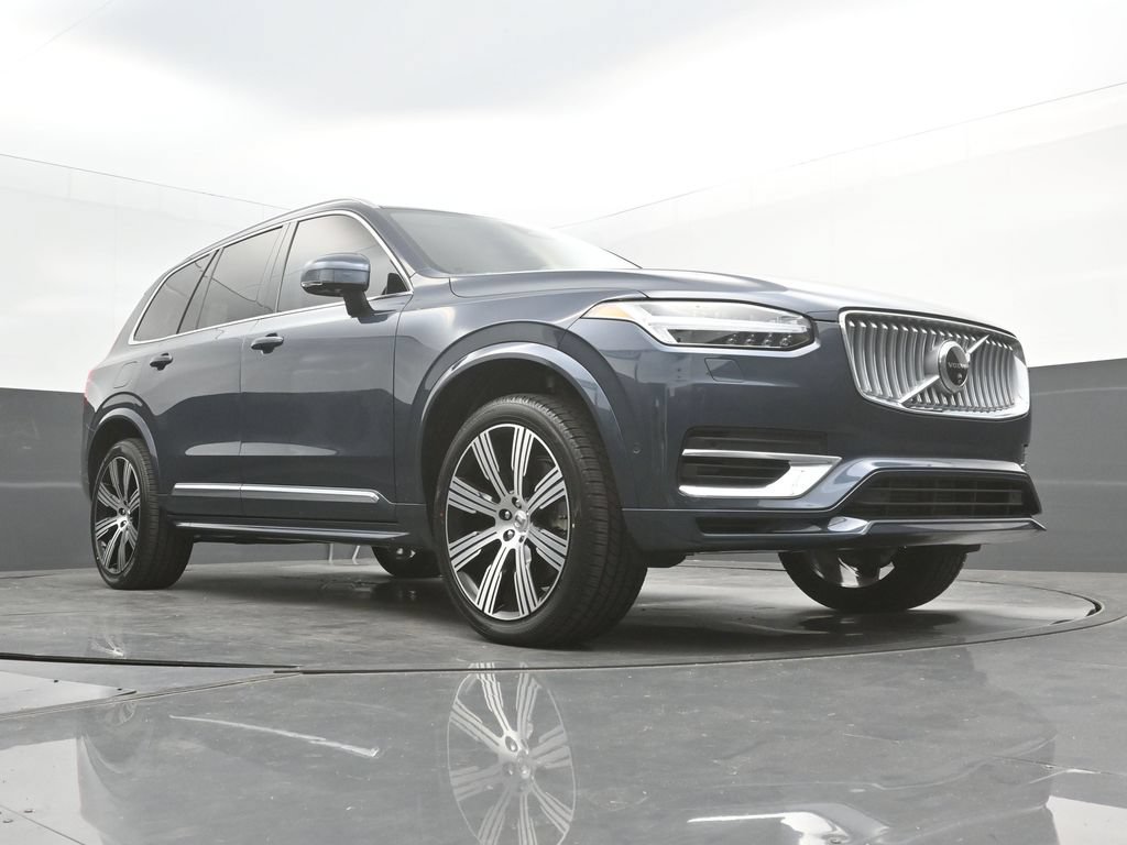 Certified 2025 Volvo XC90 T8 Plus w/ Protection Package Premier AWD/4WD image 37