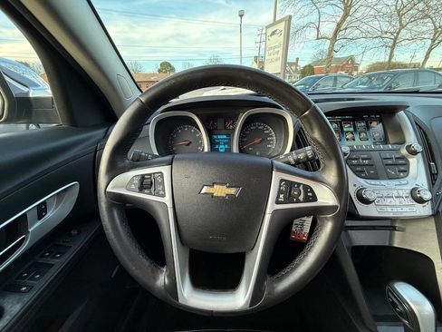 Used 2013 Chevrolet Equinox LTZ image 17