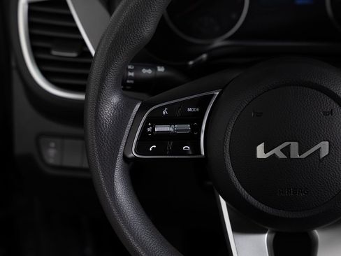Used 2022 Kia Seltos LX AWD/4WD image 29