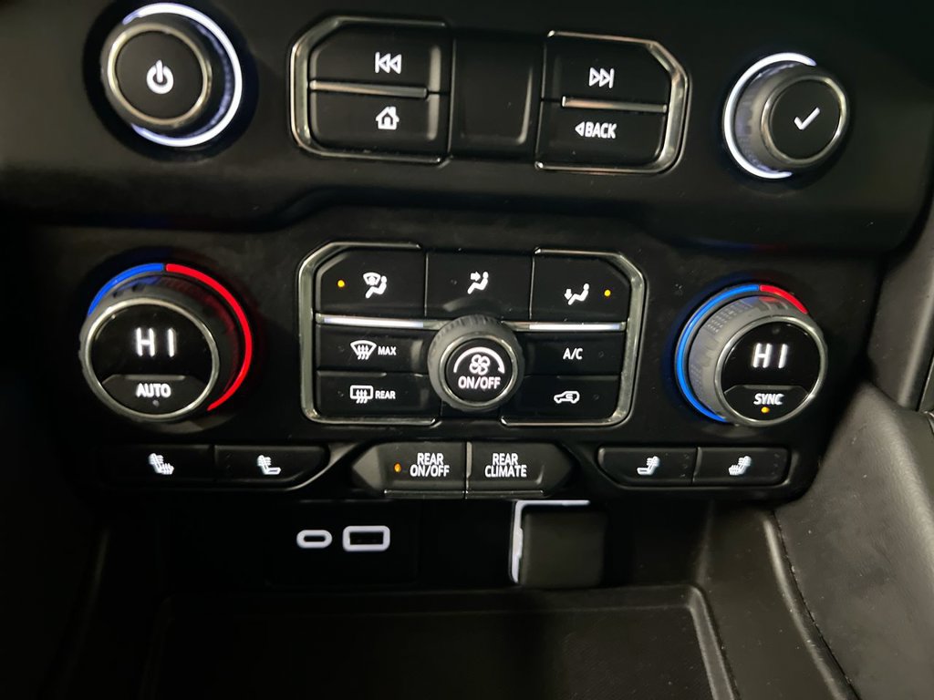 Used 2022 Chevrolet Tahoe LT AWD/4WD image 16