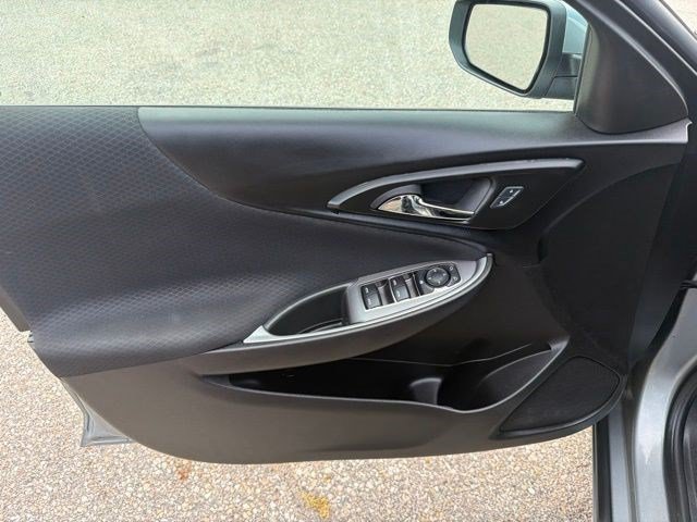 Used 2024 Chevrolet Malibu LT FWD image 12