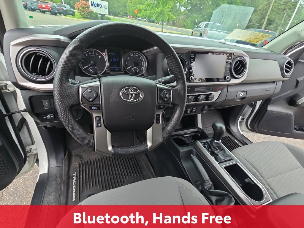 Certified 2021 Toyota Tacoma SR5 AWD/4WD image 19
