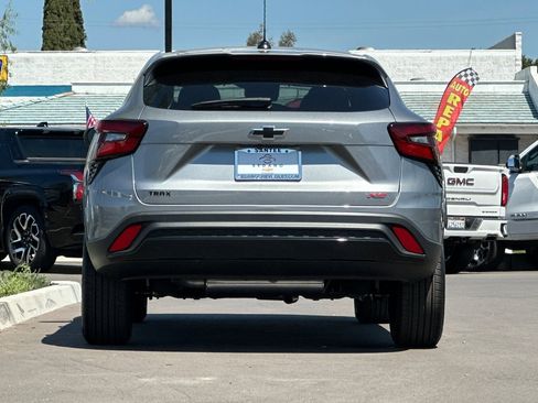 New 2026 Chevrolet Trax RS image 5