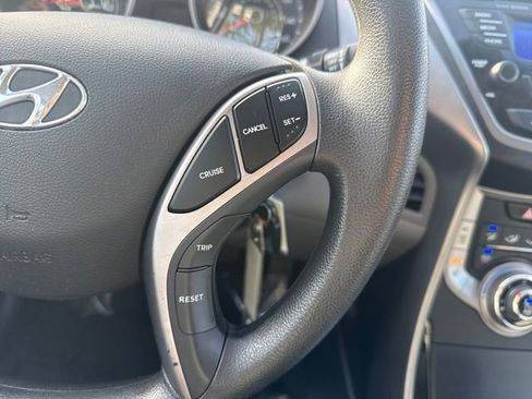 Used 2013 Hyundai Elantra GLS w/ Preferred Pkg image 14