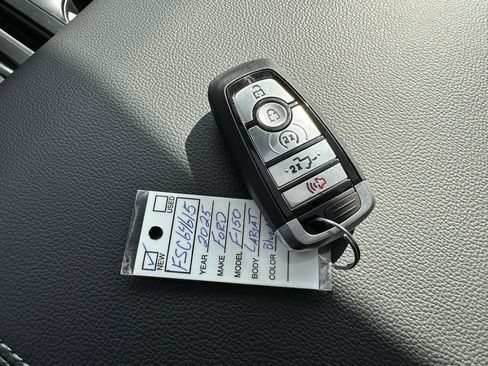 New 2025 Ford F150 Lariat w/ Equipment Group 502A High image 31