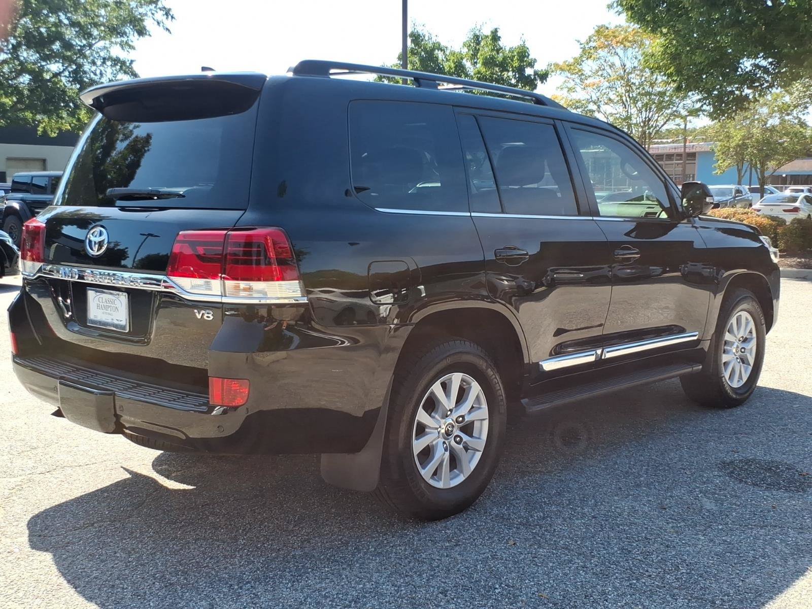 Used 2019 Toyota Land Cruiser w/ Carpet Mat Package AWD/4WD image 8