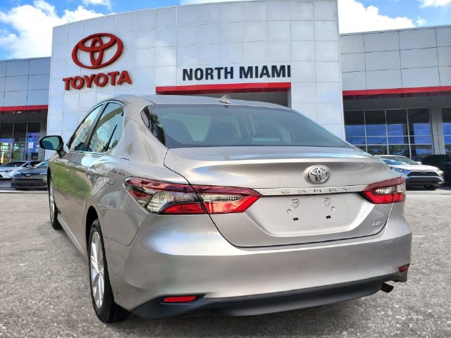 Used 2024 Toyota Camry LE FWD image 3