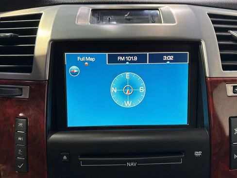 Used 2007 Cadillac Escalade AWD w/ Information Package image 17