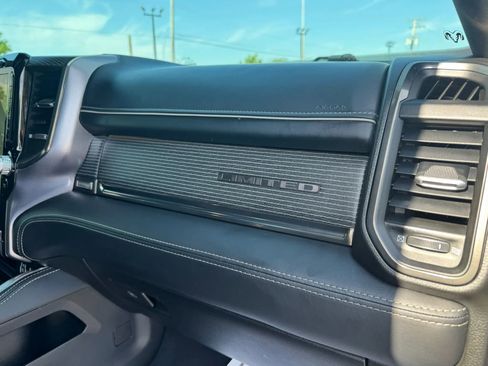Used 2021 RAM 2500 Limited AWD/4WD image 35