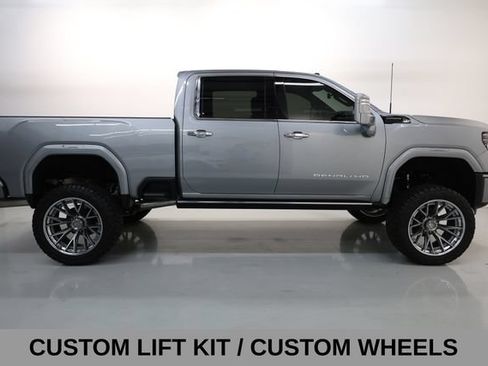 Used 2025 GMC Sierra 2500 Denali Ultimate AWD/4WD image 5